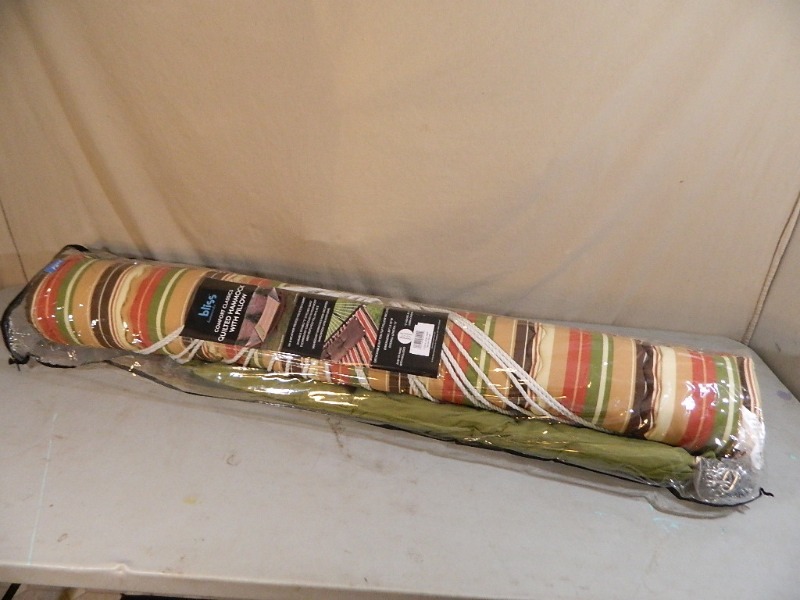 lot 34 image: New Bliss Quilted Hammock with Pillow