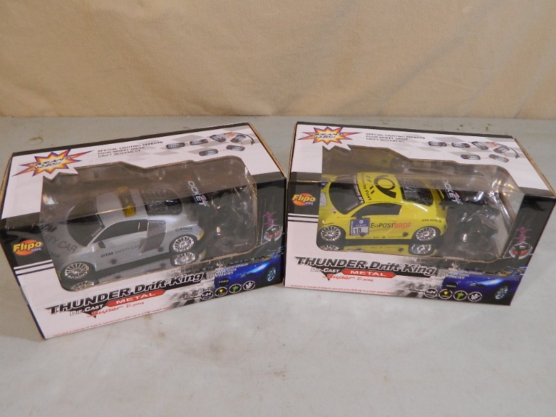 lot 42 image: 2 New RC Cars