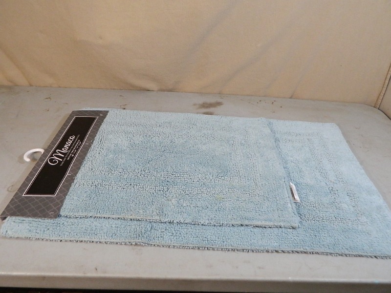 lot 50 image: New 2PC Bathroom Rug Set