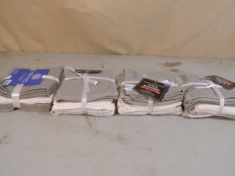 lot 51 image: 4 Sets of New Washcloths