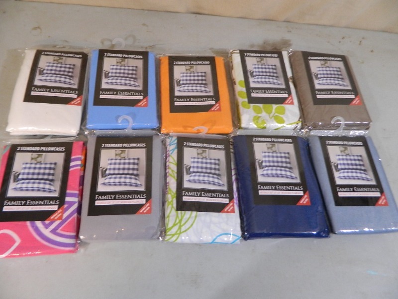 lot 98 image: 20 New Pillowcases