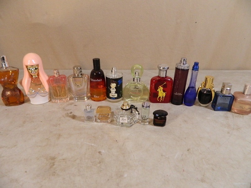 lot 121 image: Expensive Perfumes  Colognes