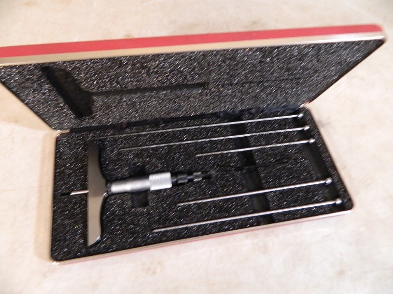 lot 124 image: Starrett No 445 Machinist Depth Gauge