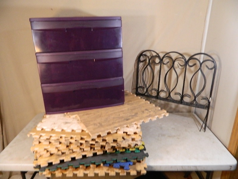 lot 150 image: Metal Fencing, Flooring Pad Tiles, and More