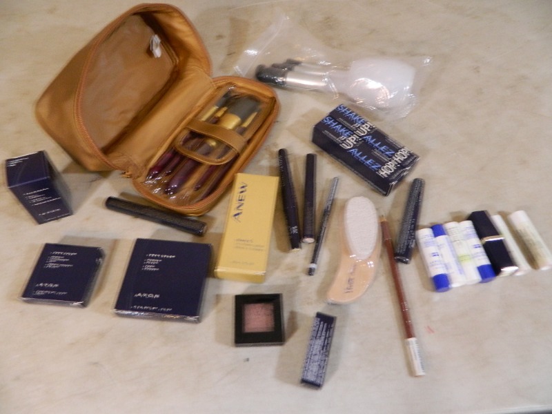 lot 160 image: New Makeup and More