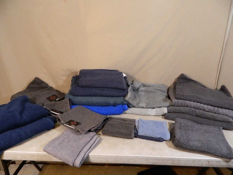lot 179 image: 20 New Towels