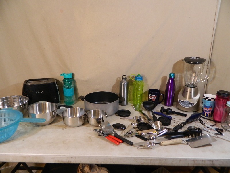lot 197 image: SS Nesting Bowls, Starbucks Travel Mug, More