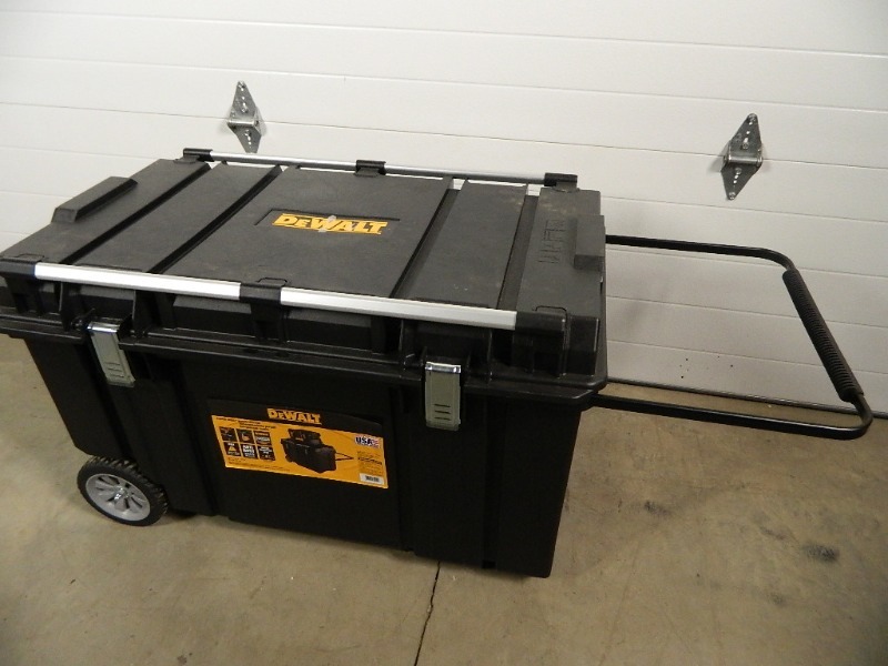 lot 10 image: Dewalt Mobile Tool Box