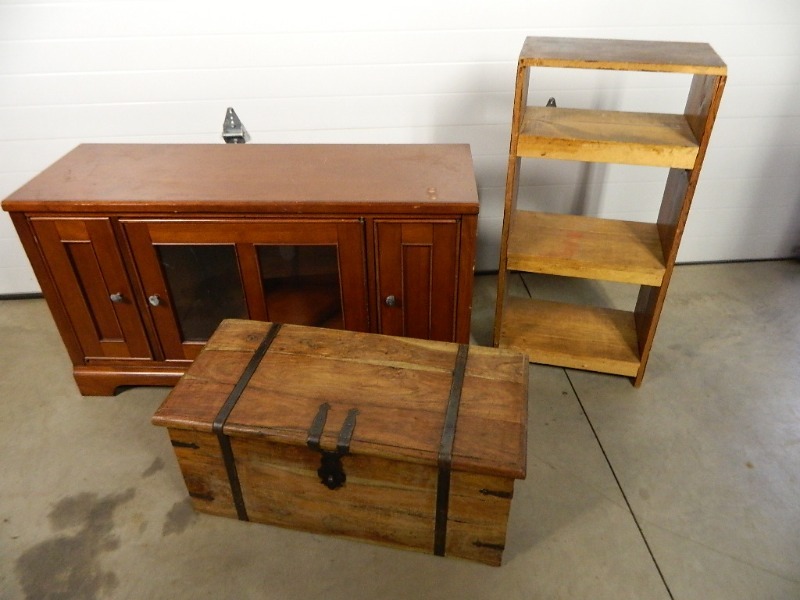 lot 231 image: Take What you want, leave what you dont want furniture