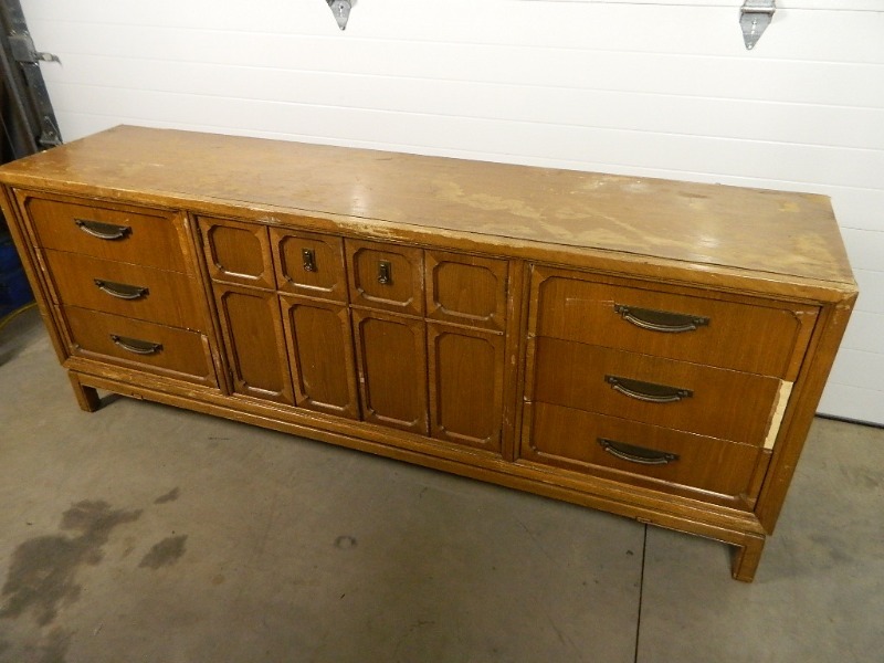 lot 235 image: Large Vintage Dresser