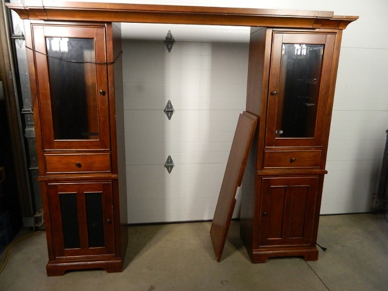 lot 237 image: Entertainment Console