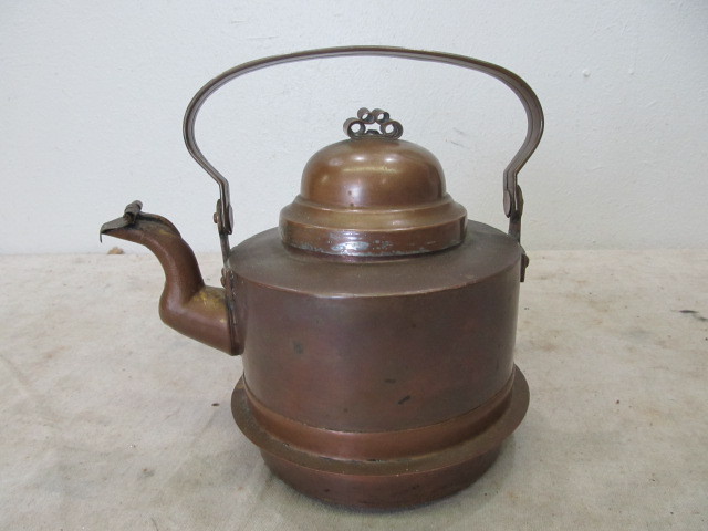 lot 23 image: Antique Copper Teapot