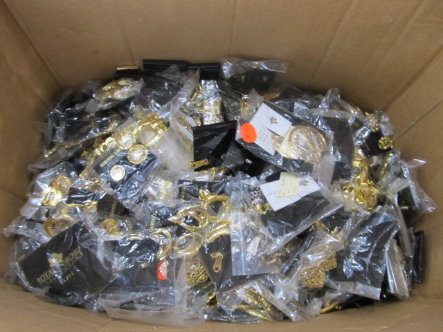 lot 82 image: HUGE Lot of NEW Gold Tone Jewelry - Over 20 lbs