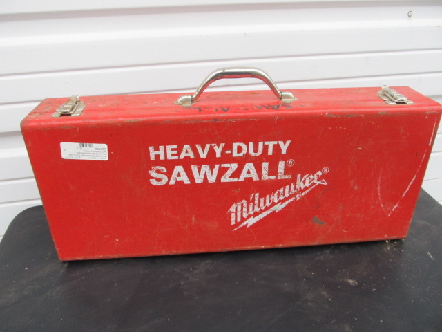 lot 104 image: Milwaukee SAWZALL wCase