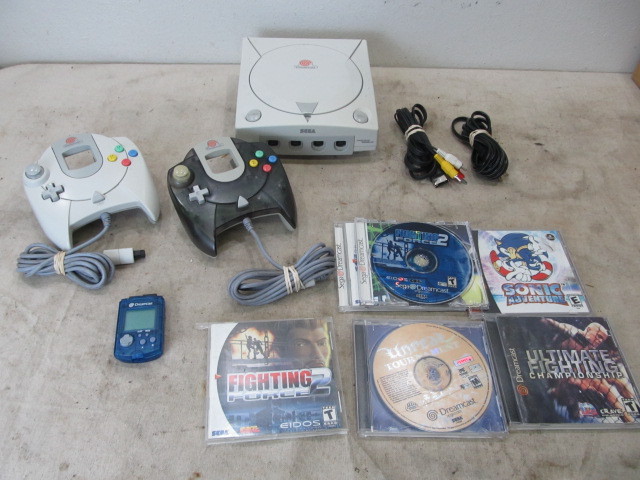 lot 130 image: SEGA Dreamcast System wControllers & Games