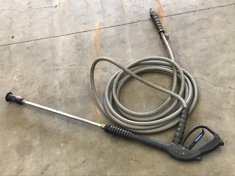 lot 15 image: Pressure Washer Wand & Hose