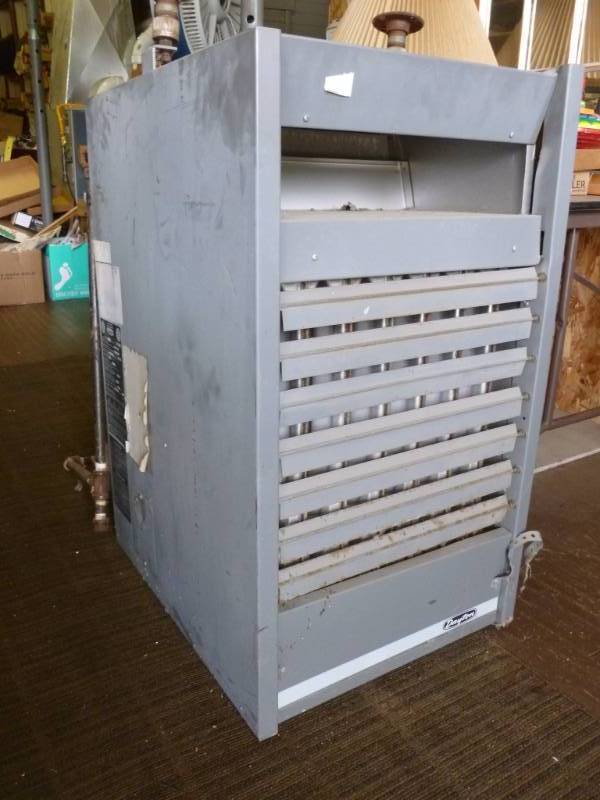lot 1 image: Large Shop Heater