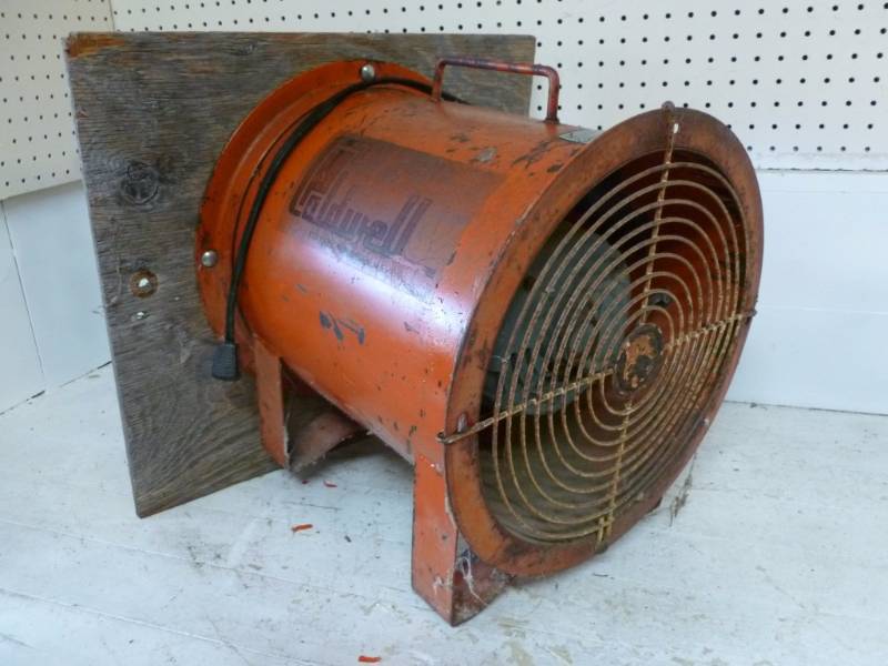 lot 13 image: Wall Ventilation Fan
