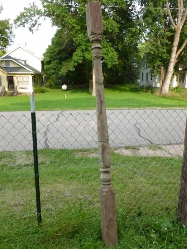 lot 44 image: Vintage Porch Post