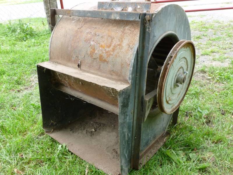 lot 48 image: Ventilation Fan Housing