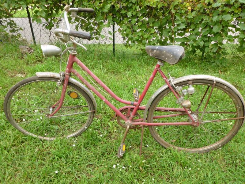 lot 55 image: Vintage Bike