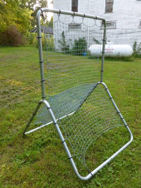 lot 60 image: Sports Practice Net