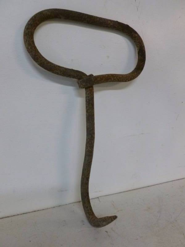 lot 78 image: Vintage Bale Hook