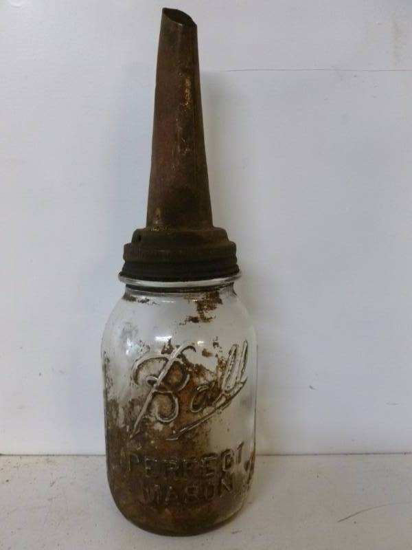 lot 95 image: Vintage Oil Bottle