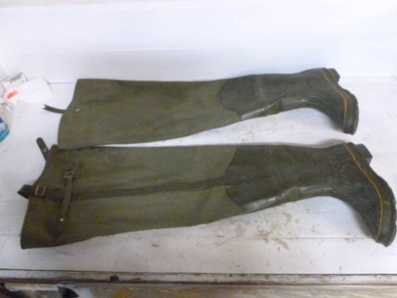 lot 243 image: Hip Boots