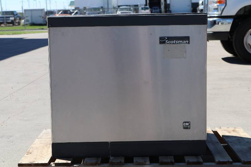 lot 1 image: Scotsman Ice Maker & Ice Chest