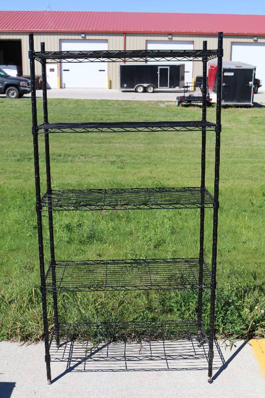 lot 14 image: Metal Shelving Unit