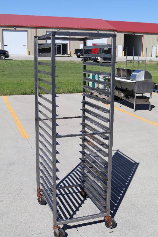 lot 16 image: Tray Rack