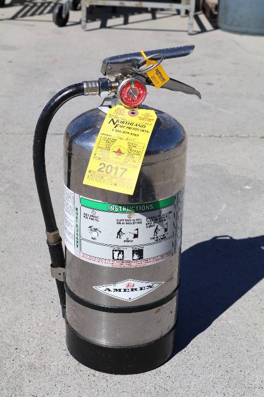 lot 21 image: Fire Extinguisher