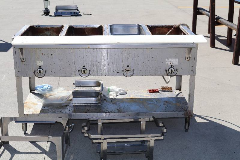 lot 41 image: Food Warmer