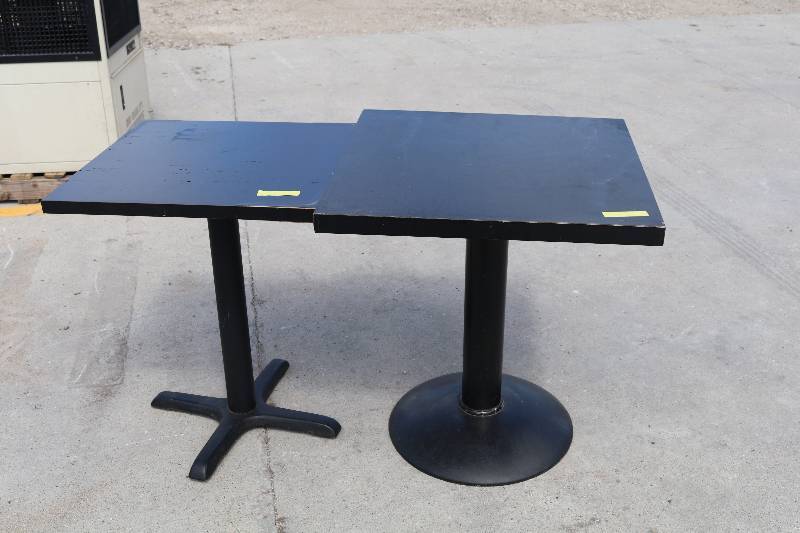 lot 83 image: Dining Tables