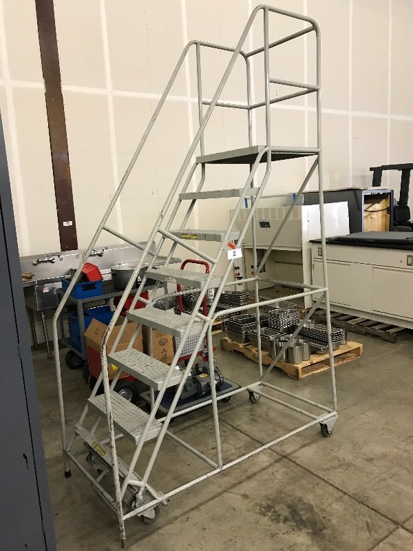 Steel safety ladder