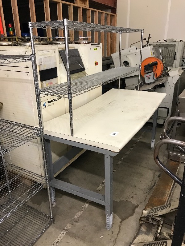 Lot of 4 work benches