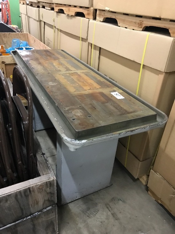 Tool bench