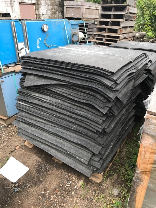 Lot of 20 mats