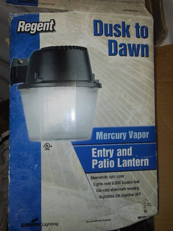 lot 9 image: Cooper Can Lighting (3) and Regent Mercury Vapor Exterior Light