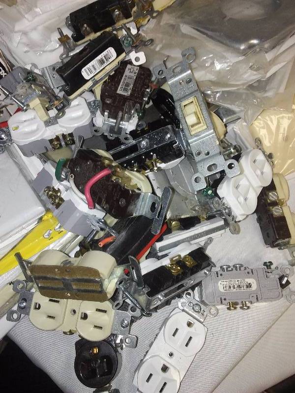 lot 12 image: Outlets, Plate Covers, Timer, Kidde Smoke Alarm and more