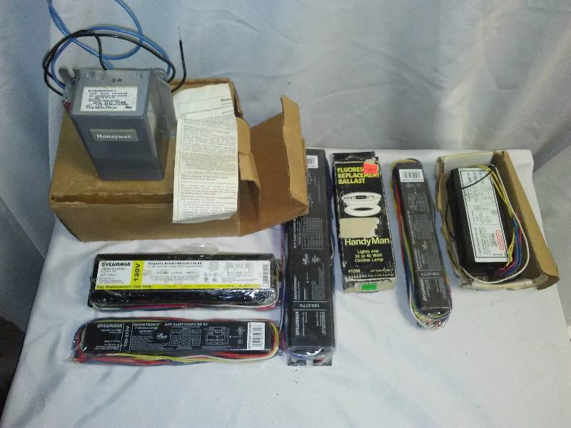 lot 42 image: NEW 2 Wire ChronoTherm System, Ballasts (6)