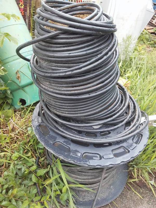 lot 49 image: Wire Rolls (2) 600 Volt 210 AL Type THW