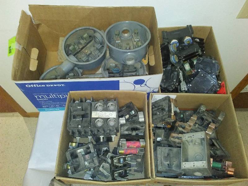 lot 53 image: Buss Fuse Holders and Meter Cores