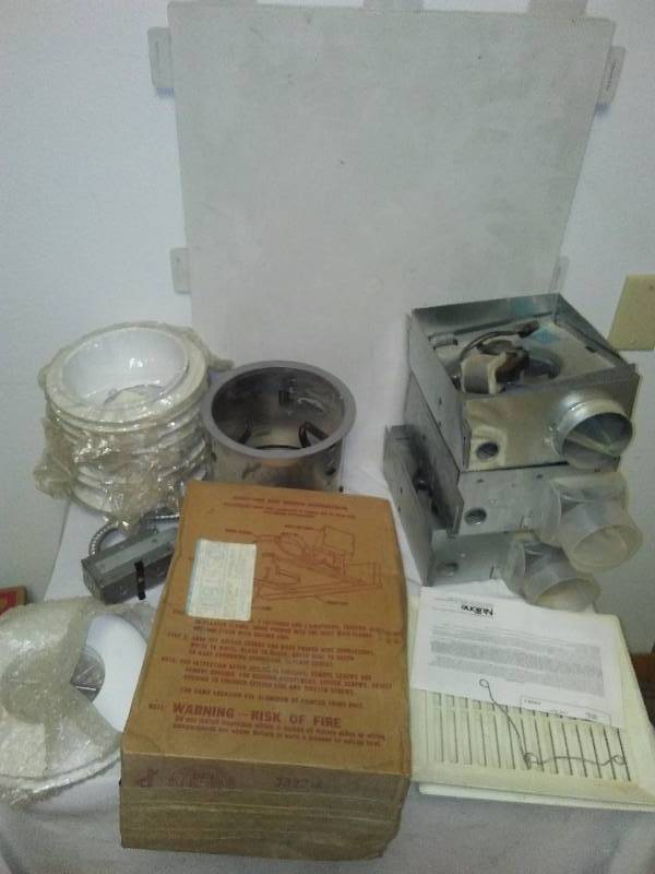 lot 79 image: Can Lighting Pieces and exhaust Fans  see pictures for further detail
