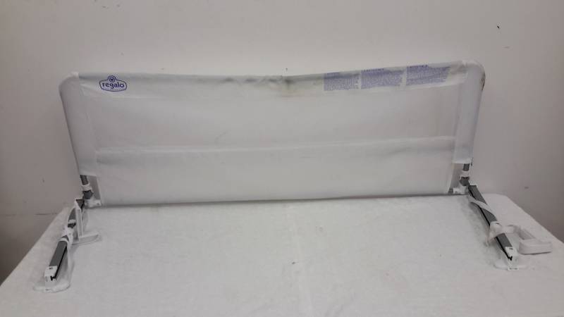 lot 17 image: Side rail for bed
