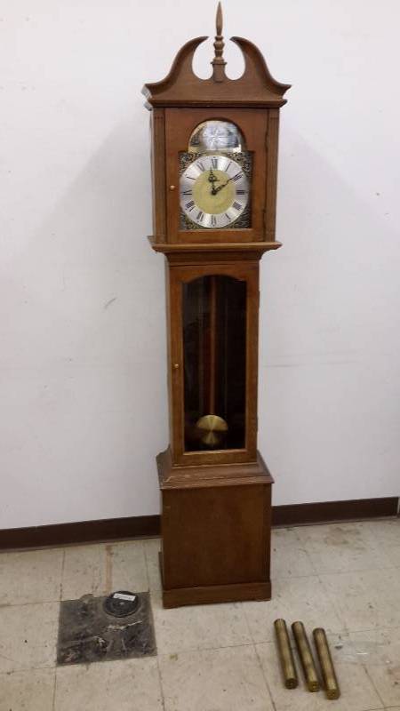 lot 31 image: Grandfather clock