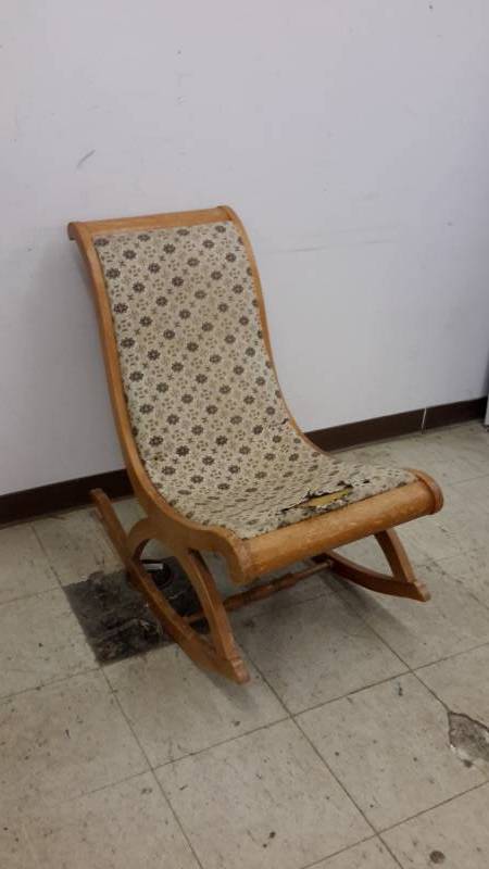 lot 40 image: Wooden rocker