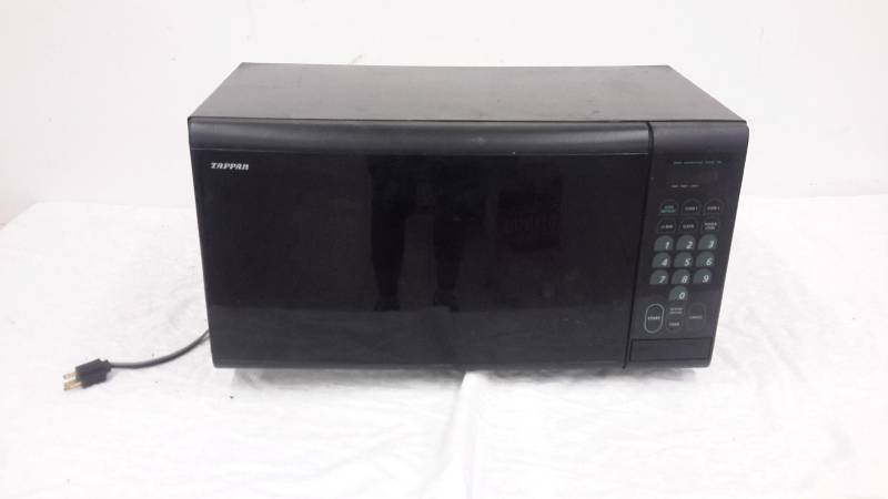 lot 58 image: Microwave