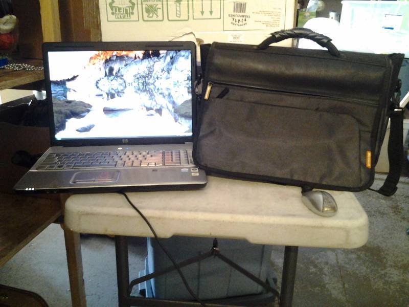 lot 4 image: Lap Top Pavillion 670-Words With Case